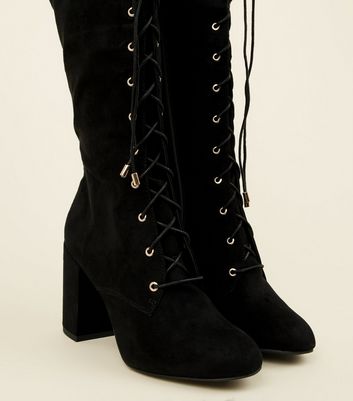 bottes hautes lacets