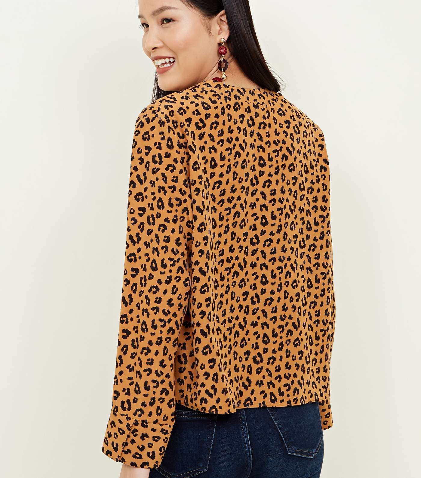 Brown Leopard Print Long Sleeve V-Neck Shirt Image 3