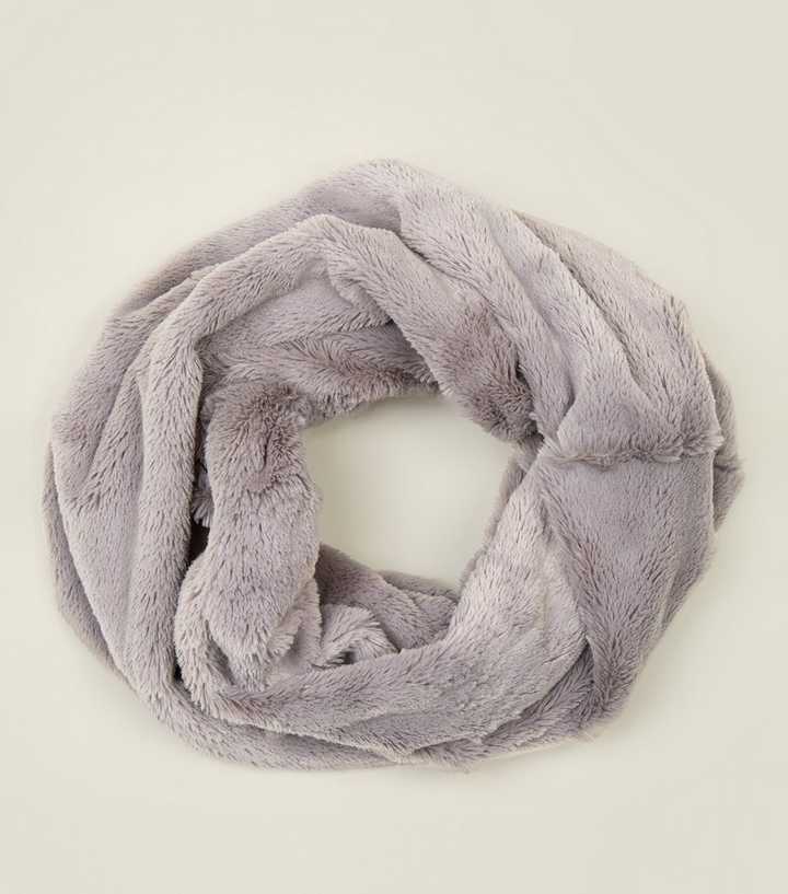 white company faux fur snood