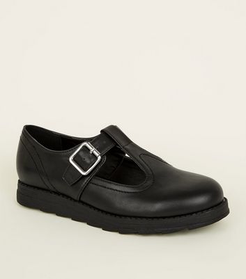 girls black buckle shoes
