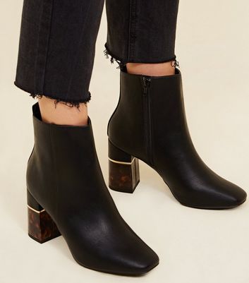 bottines ecailles noires