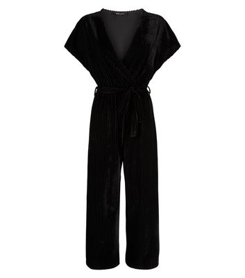 new look black velvet jumpsuit