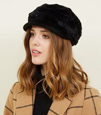 Faux fur baker boy hat Outlet
