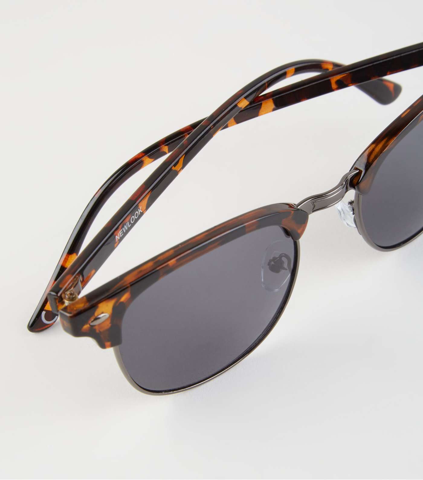 Brown Faux Tortoiseshell Retro Square Sunglasses Image 4