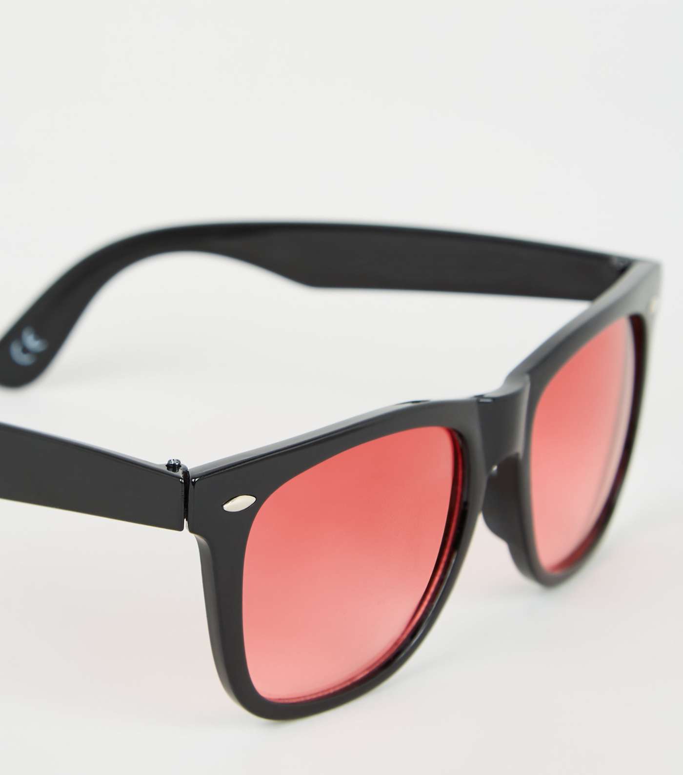 Red Tinted Matte Square Frame Sunglasses Image 3