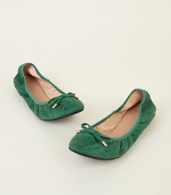 dark green wide fit shoes