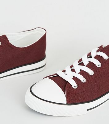 Burgundy deals canvas shoes