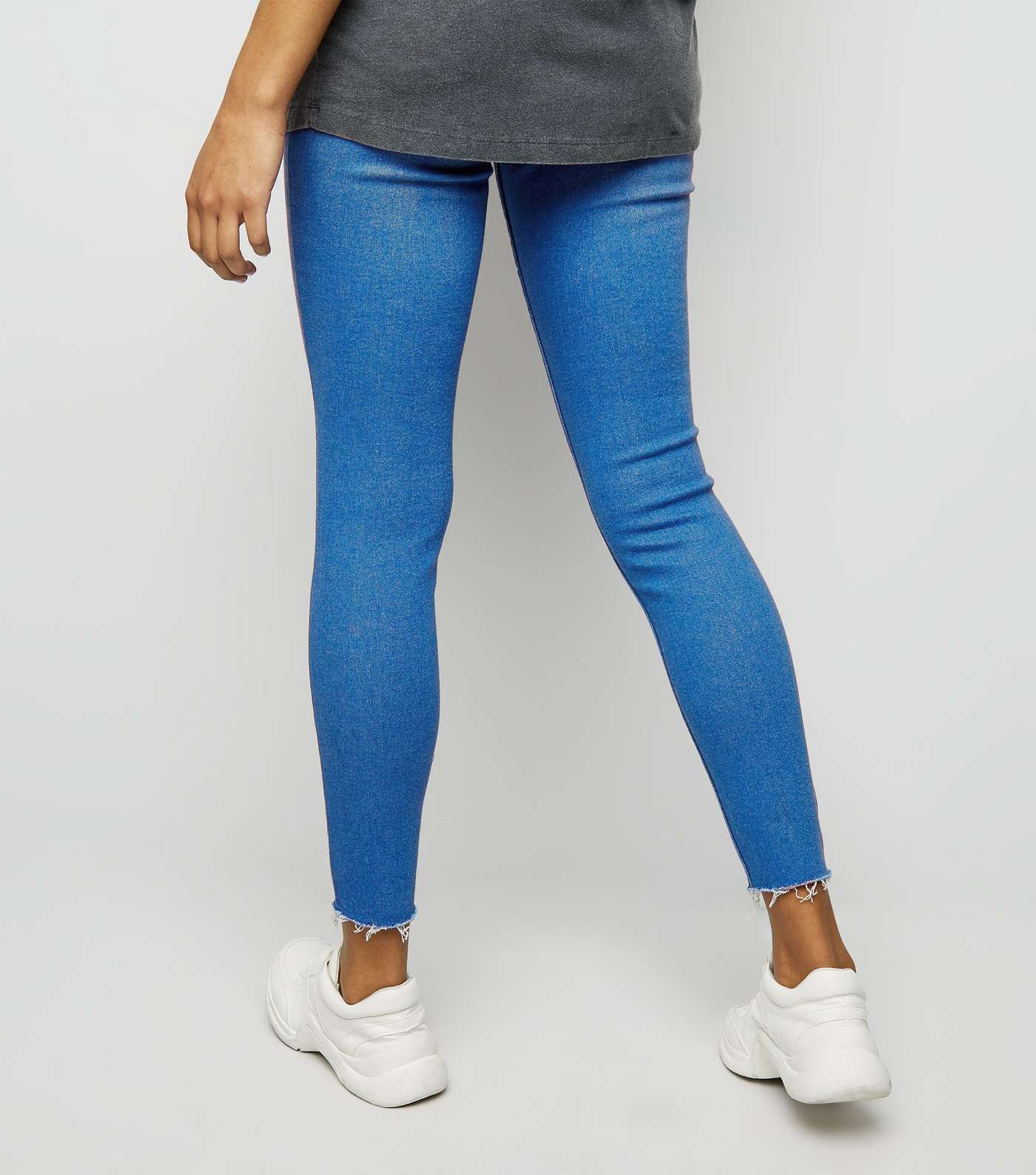 Maternity Blue Ripped Over Bump Skinny Jeans Image 3