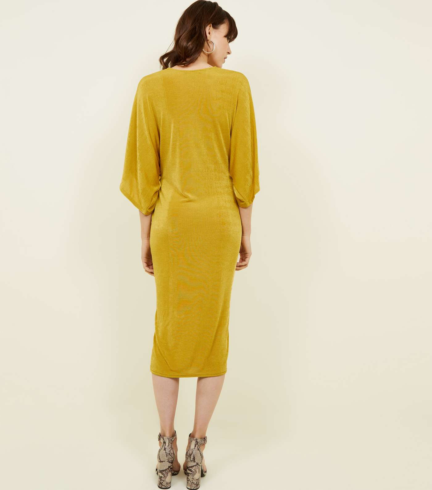 Yellow Kimono Sleeve Twist Front Midi Dress Image 3