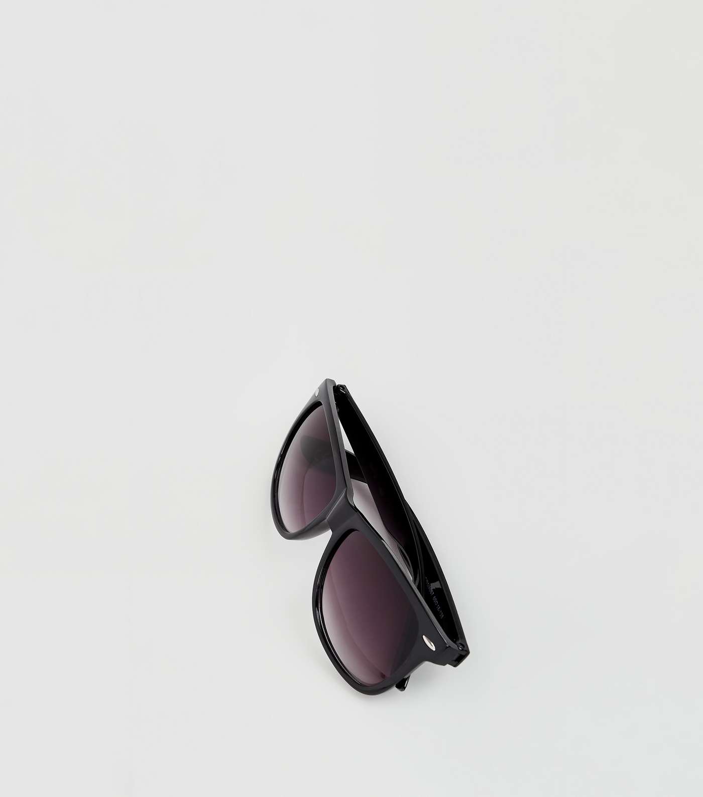Black Square Sunglasses Image 4