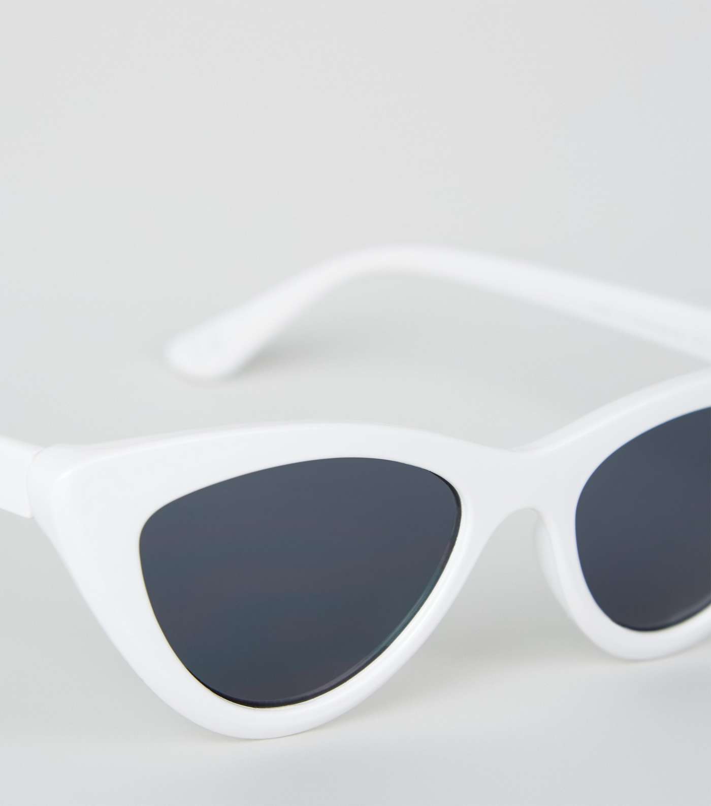 White Cat Eye Sunglasses Image 3