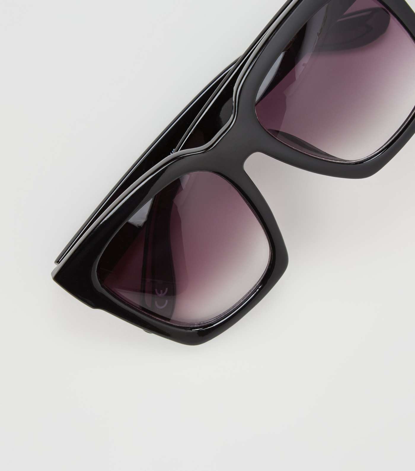 Black Oversized Rectangular Sunglasses  Image 4