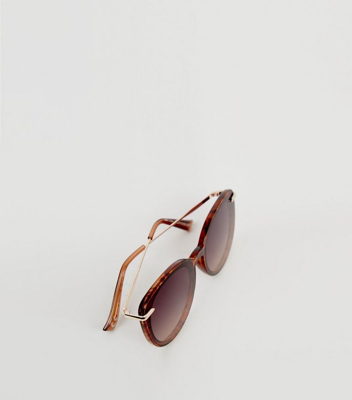 Lunettes De Soleil œil De Chat Marron Fonce New Look