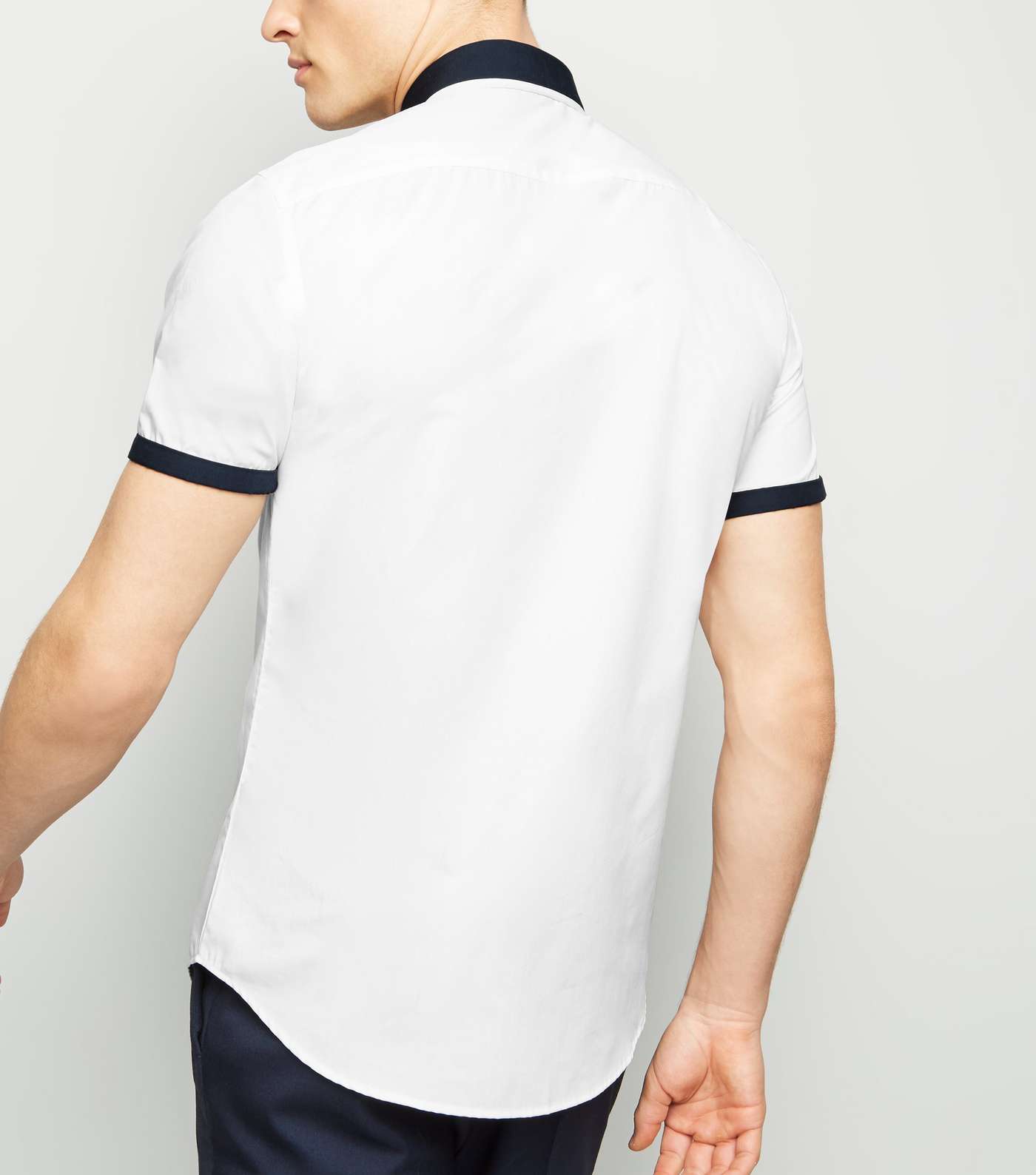 White Tipped Short Sleeve Shirt Image 3