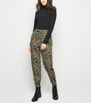 new look jogger trousers