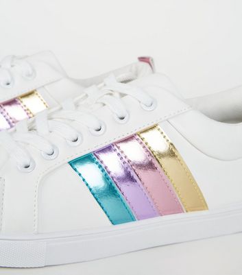Weiße Sneaker mit mehreren Details Weiße Sneaker mit mehreren Details