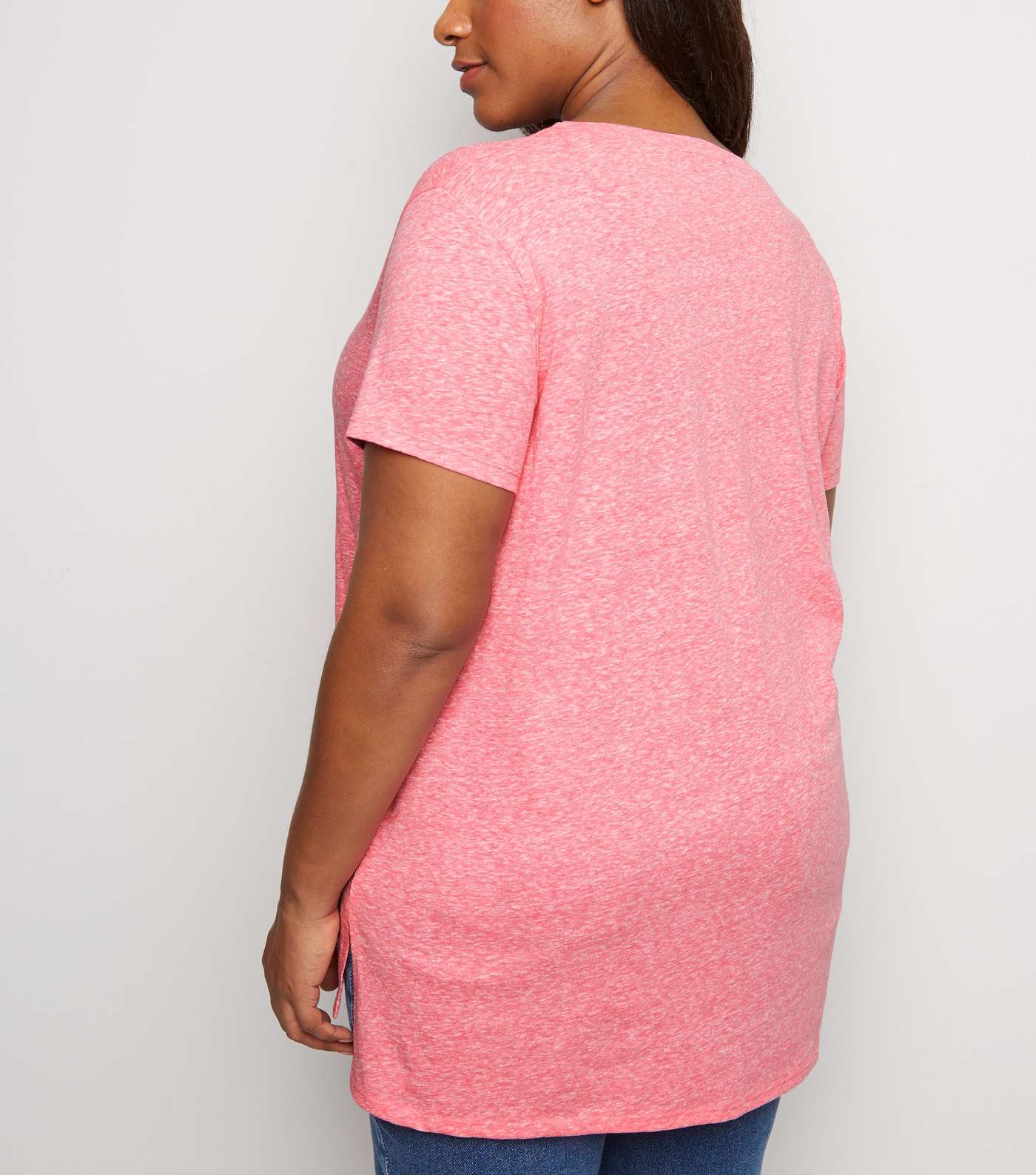 Curves Deep Pink V Neck Step Hem T-Shirt Image 3