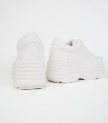 chaussures blanches plateforme