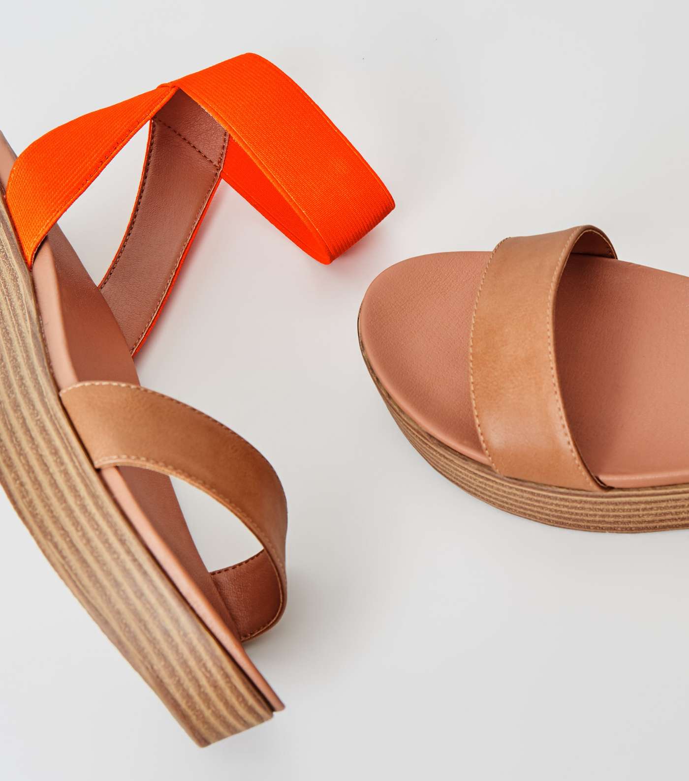 Tan Wood Flatform Footbed Sandals  Image 4