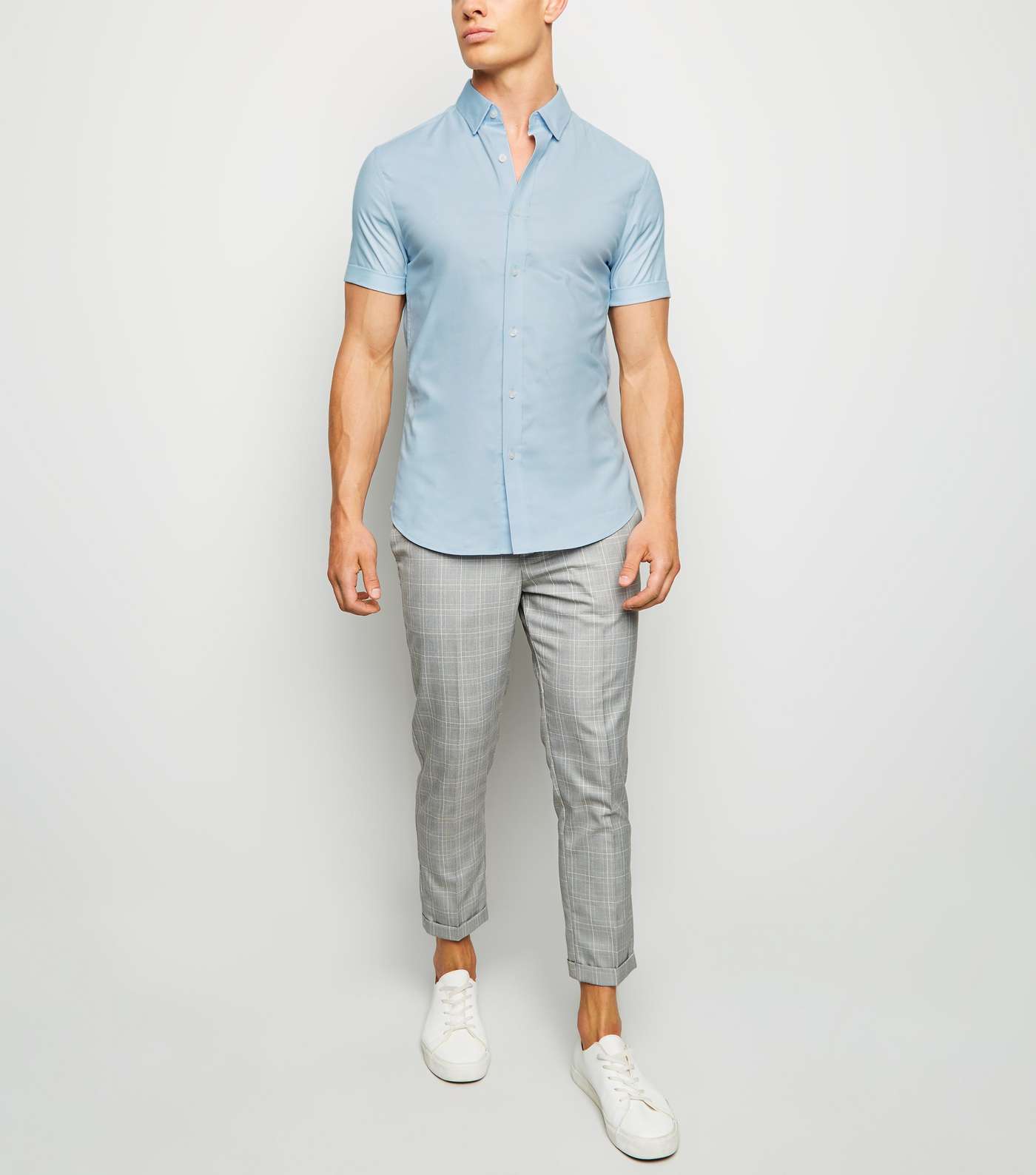 Pale Blue Short Sleeve Muscle Fit Oxford Shirt Image 2