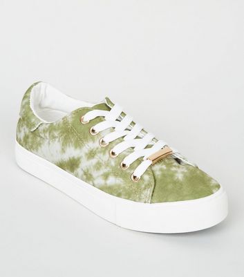 green shoes new look