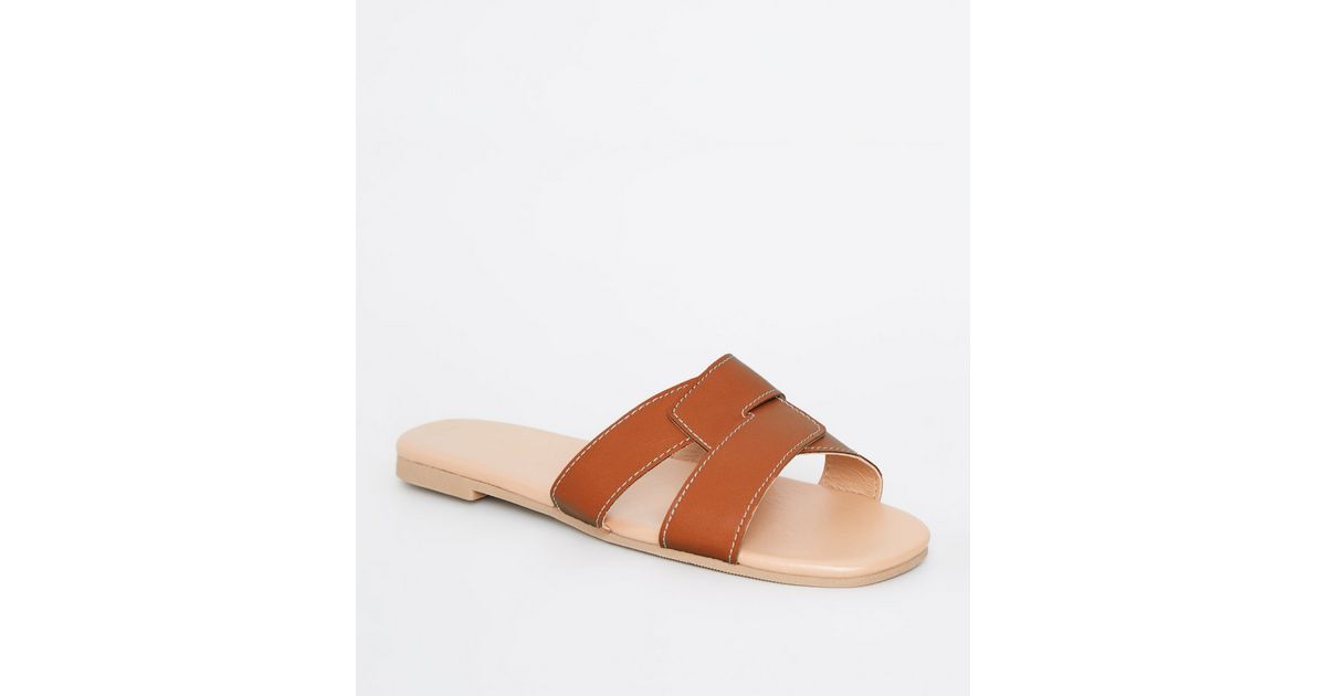 tan leather slider