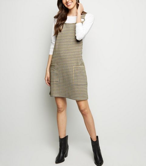 pinafore dress