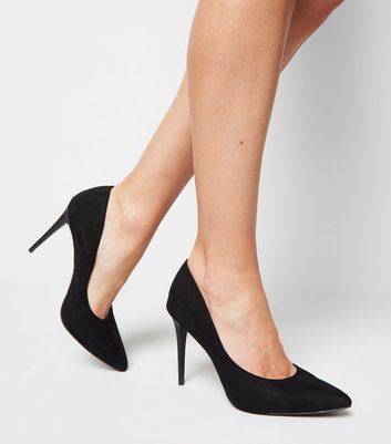 pointed court shoes