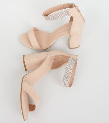 cream wide fit sandals