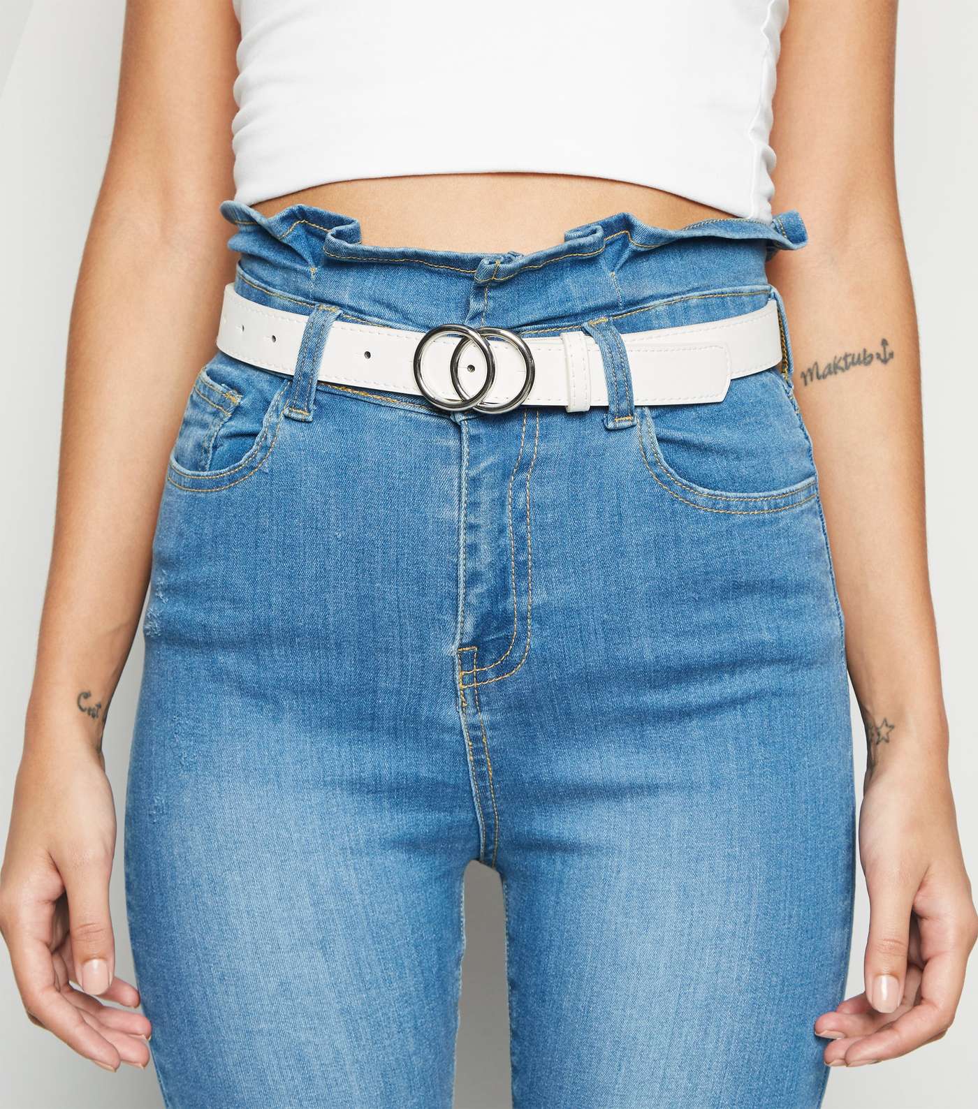 White Leather-Look Circle Buckle Belt 