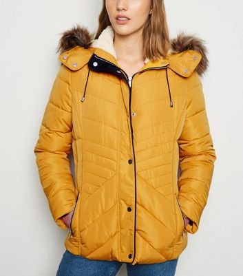 yellow jacket new look