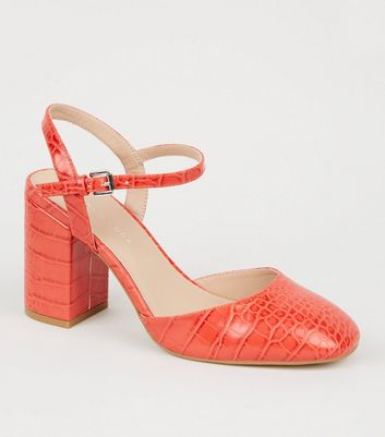 red court shoes wide fit