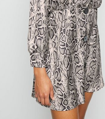 Cameo Rose Light Grey Snake Print Satin Smock Dress New Look shop for Cameo Rose Light Grey Snake Print Satin Smock Dress New Look at Shopo