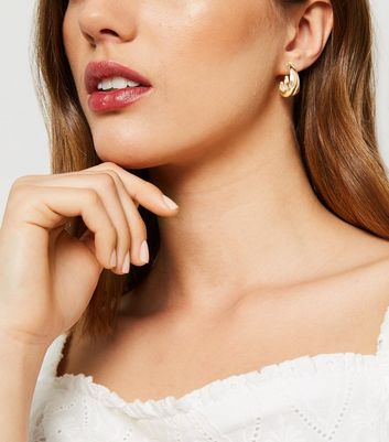 small gold chunky hoop earrings