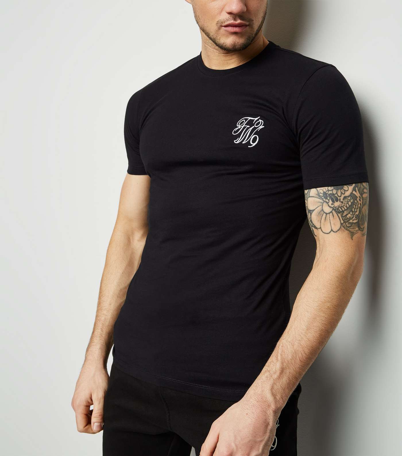 Black TW9 Embroidered Muscle Fit T-Shirt Image 5