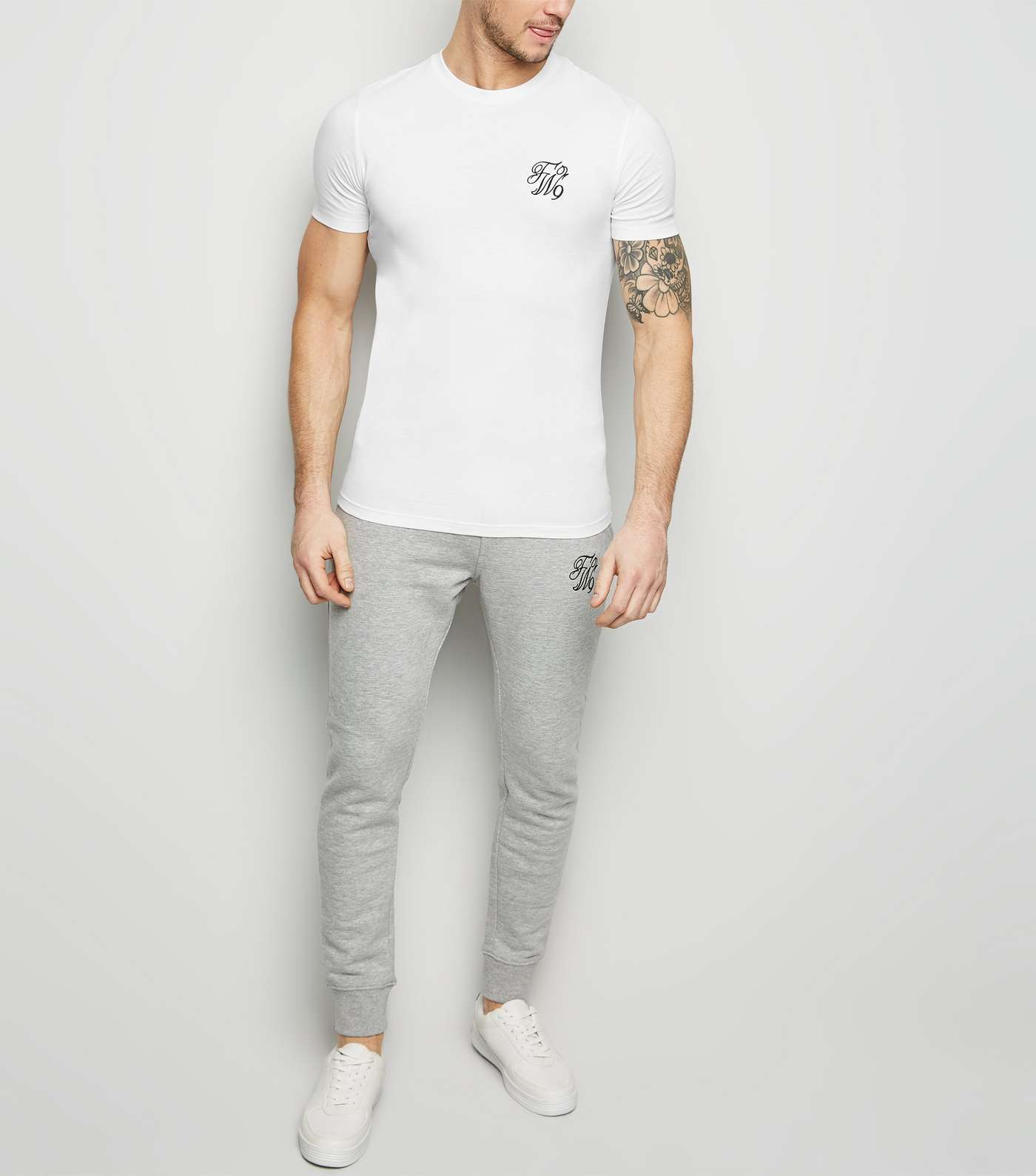 White TW9 Embroidered Muscle Fit T-Shirt Image 2