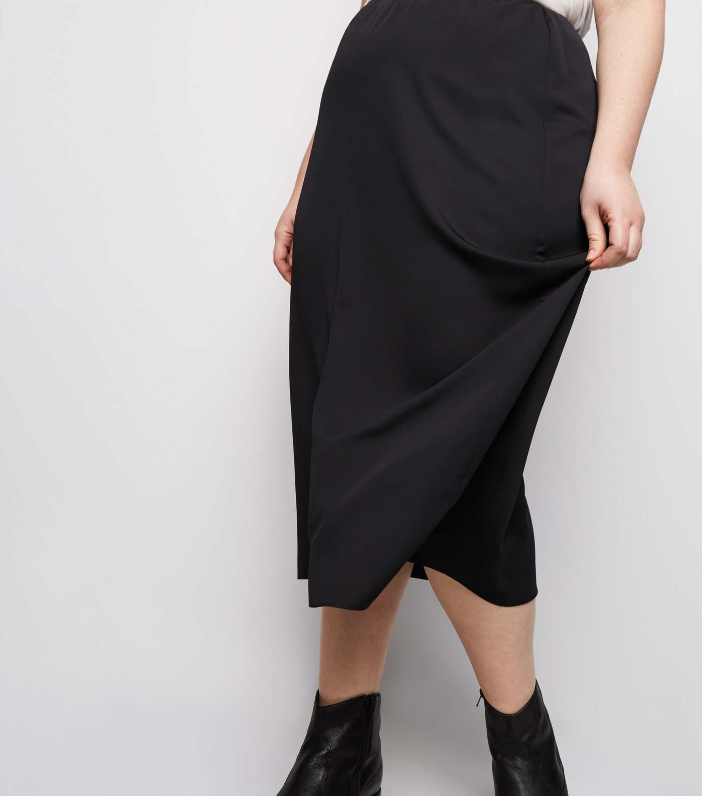 Curves Black Midi Skirt Image 5