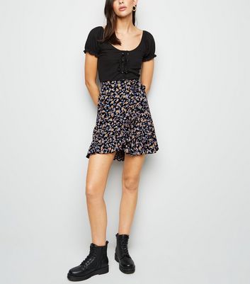 ditsy floral print mini skirt