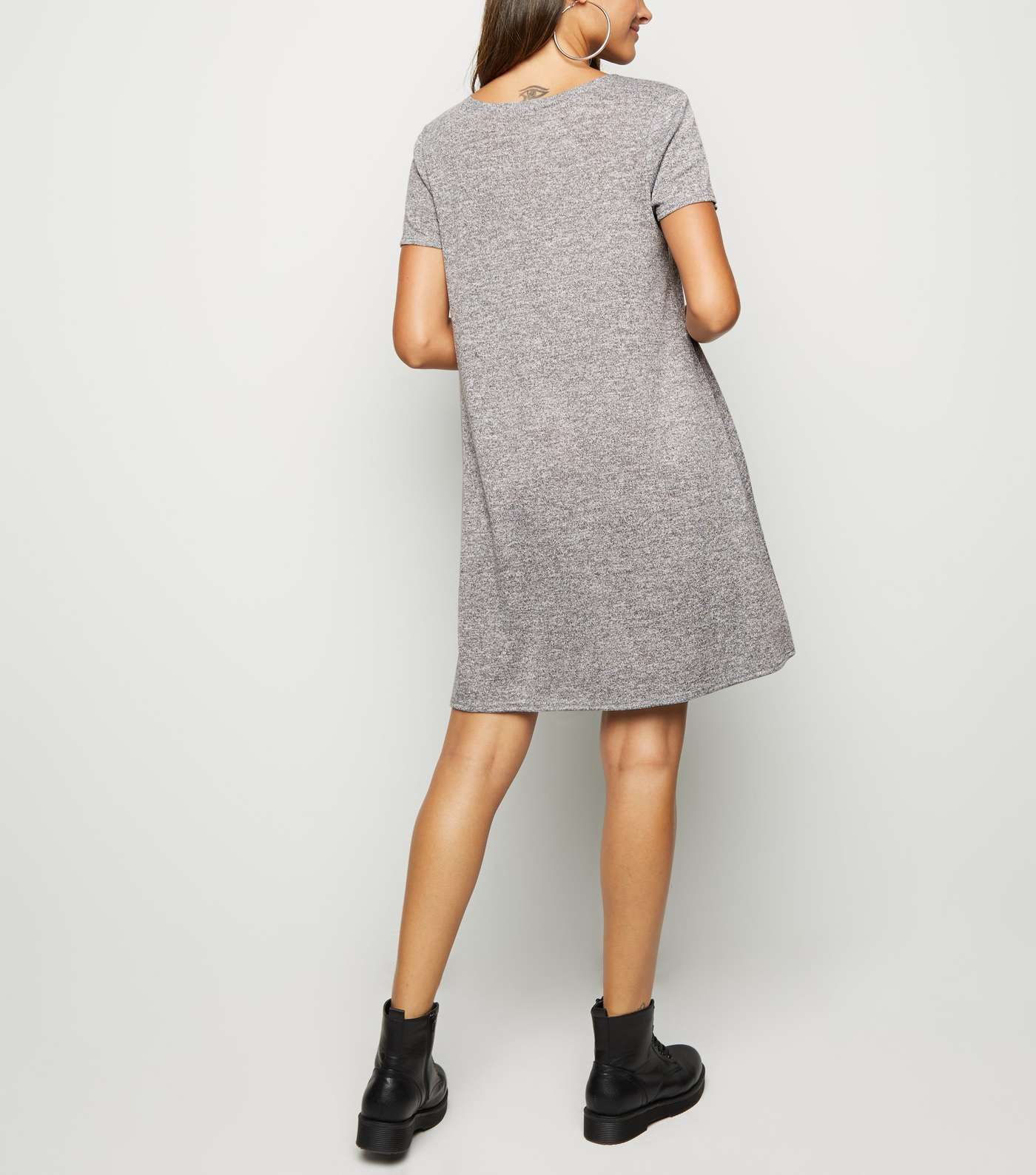 Grey Short Sleeve Swing Dress Image 3
