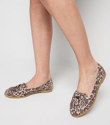 Stone Leopard Print Tassel Loafers 
