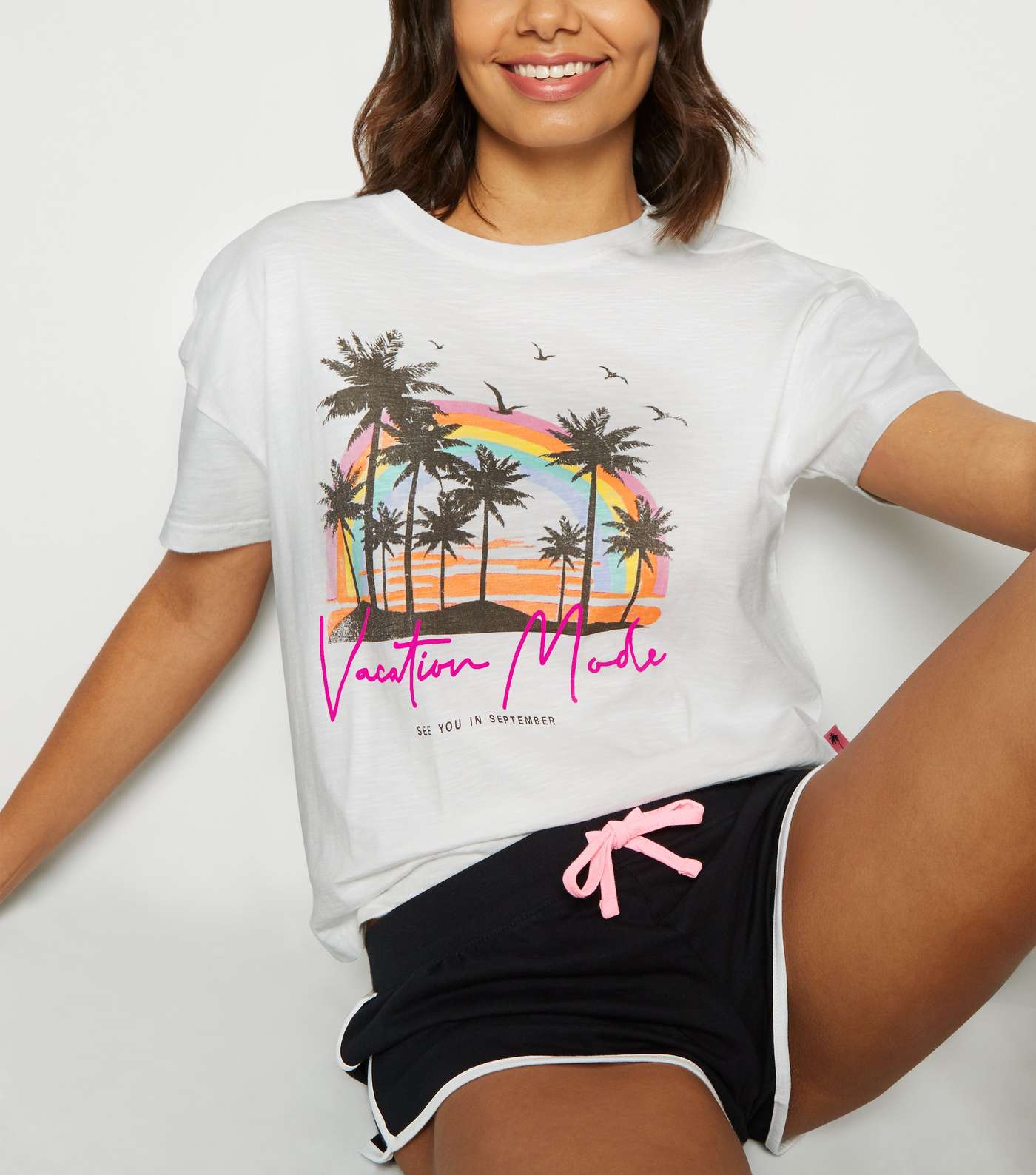 Pink Vacation Mode Slogan Pyjama Set Image 5