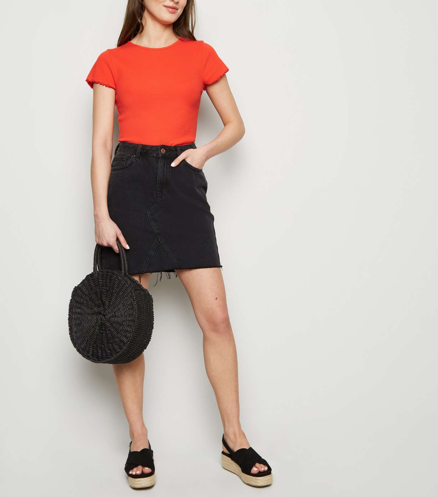 Red Ribbed Frill Trim Crop T-Shirt Image 2