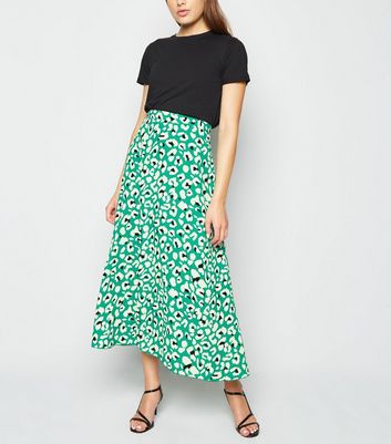 Saika midi skirt shop in cheetah khaki