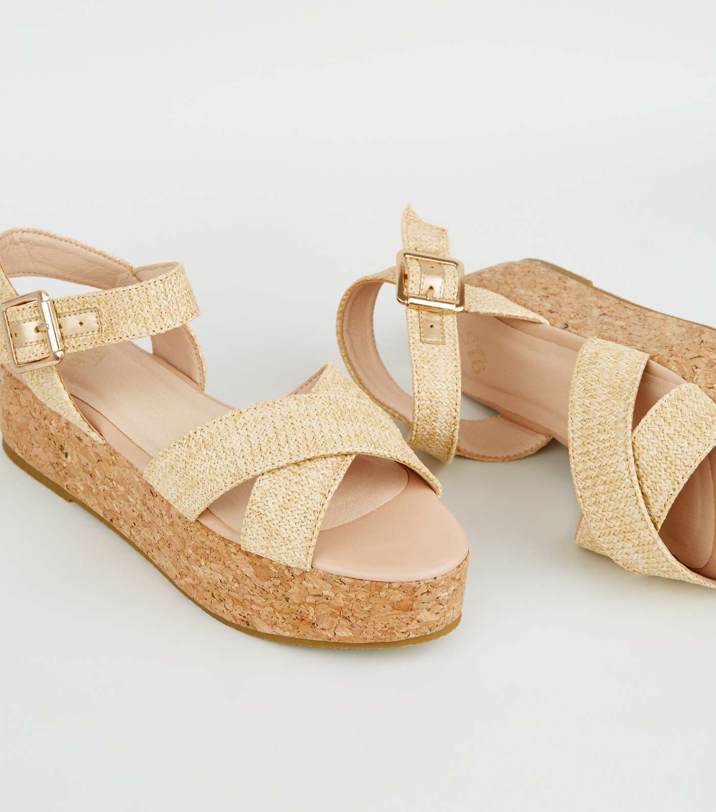 Girls Off White Raffia Flatform Sandals Image 3