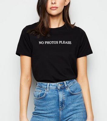 black slogan tee