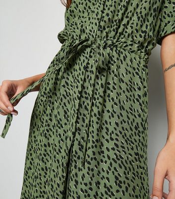 Green spot drawstring 2025 waist midi shirt dress