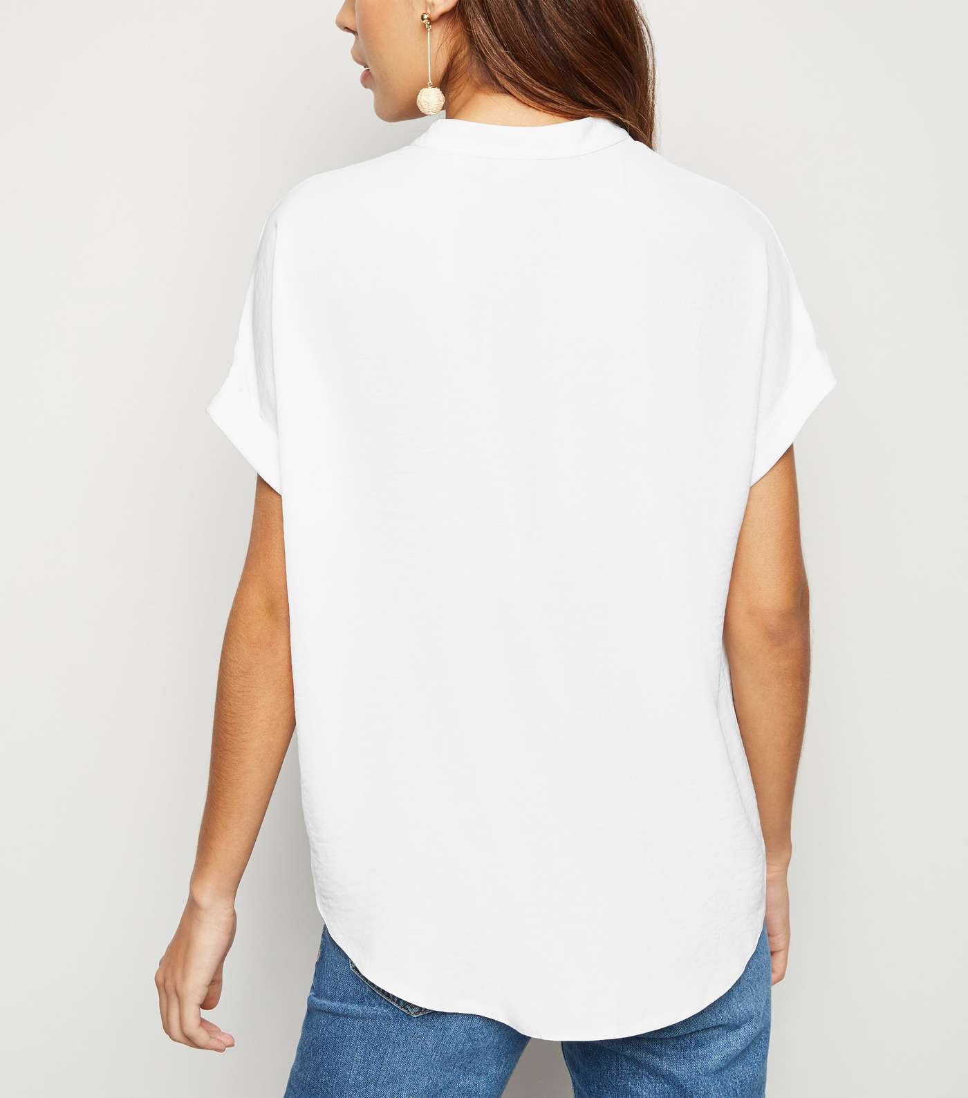 Off White Short Sleeve Overhead Shirt Image 3