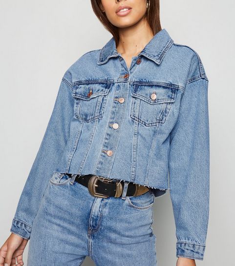 Veste courte bleue en jean 