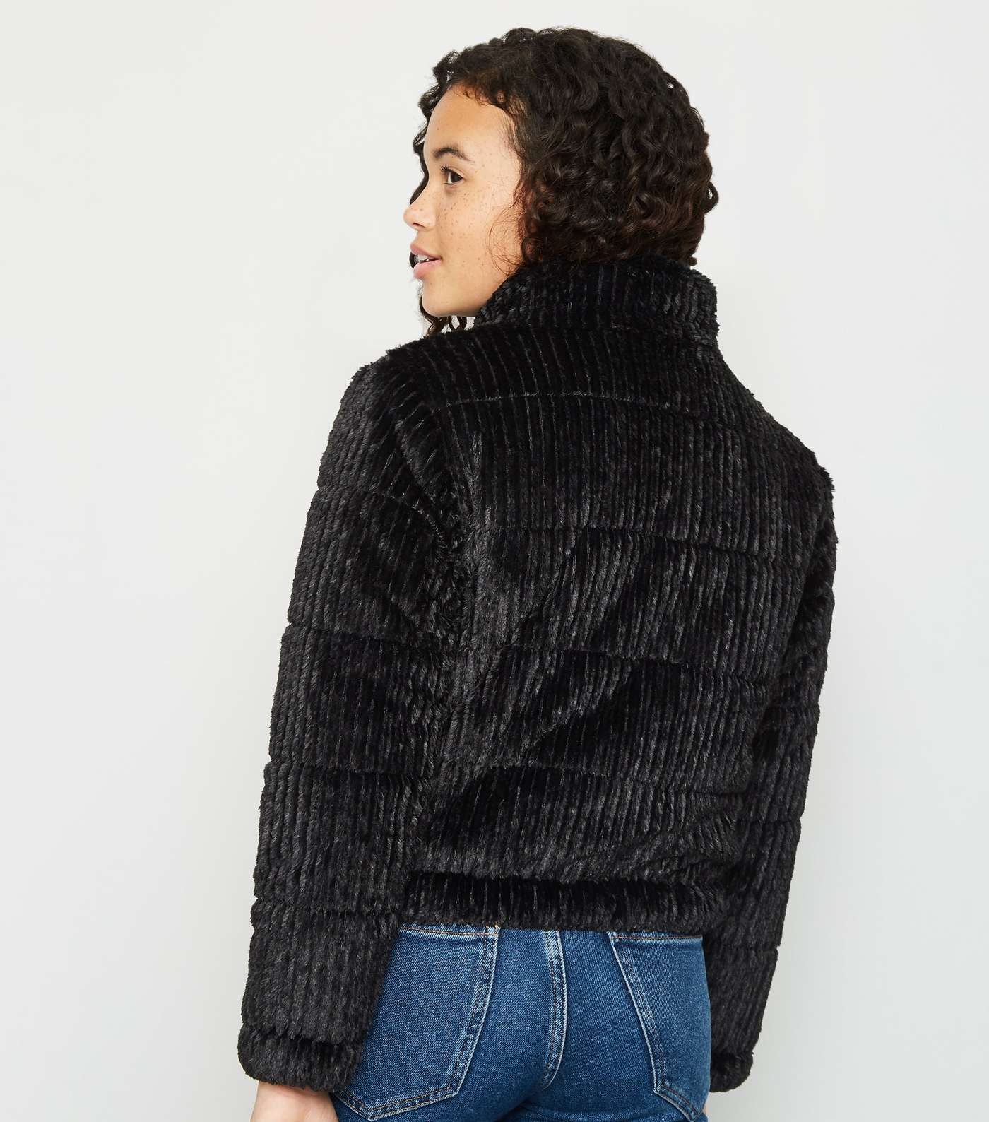 Girls Black Faux Fur Textured Puffer Jacket Image 5