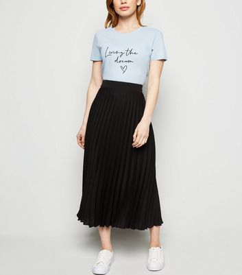 black pleated skirt petite